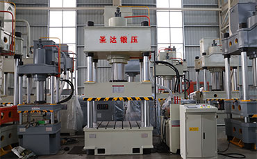 四柱液壓機工作原理是什么？